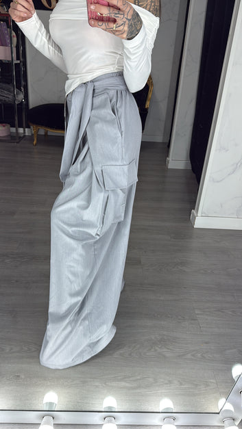 Pantalón bolsillo gris