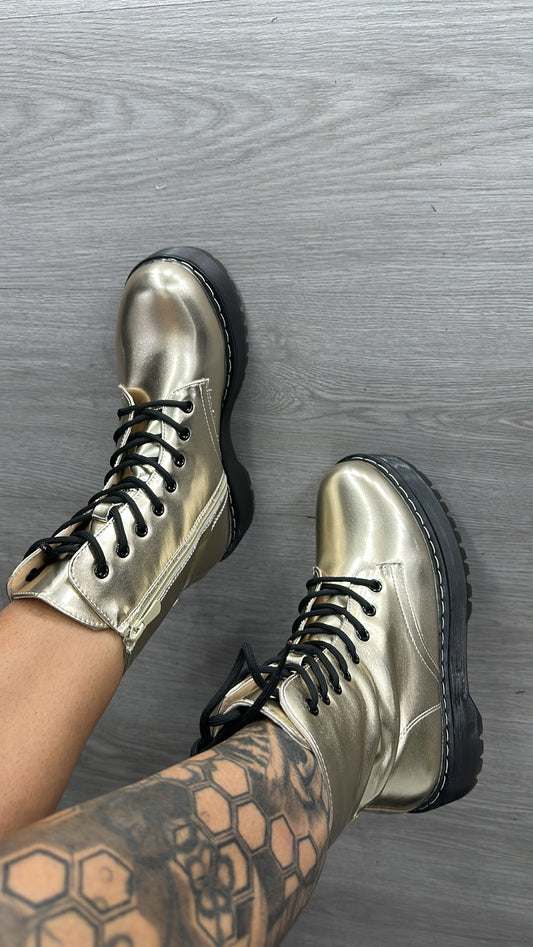 botas dorada