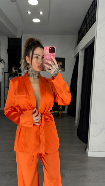 Traje chaqueta naranja