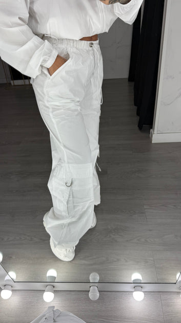 Pantalón plástico blanco