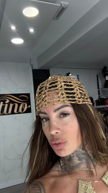 Gorrito dorado
