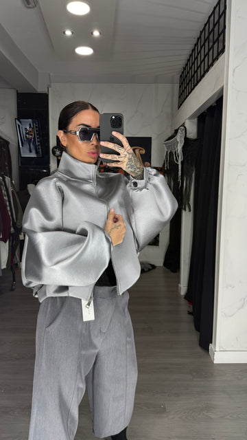Bomber metaliza plata