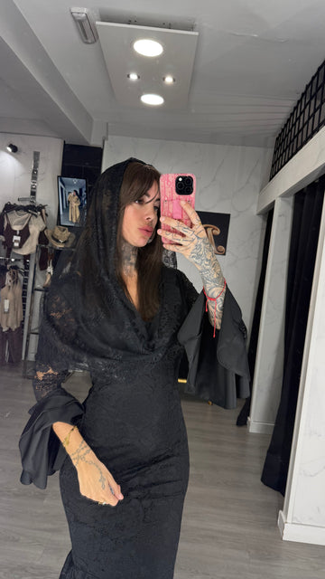 Pañuelo negro encaje