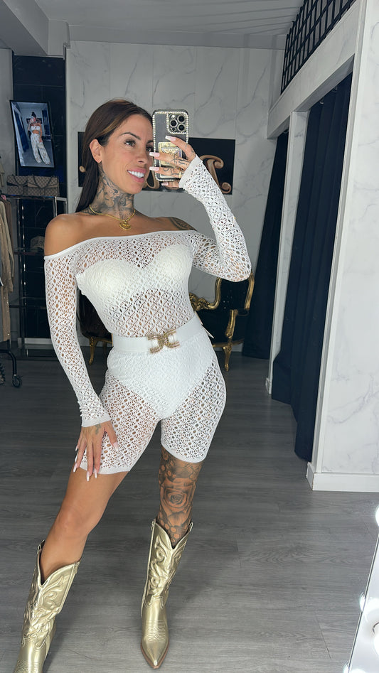 mono blanco