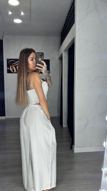 Conjunto bichota Karol