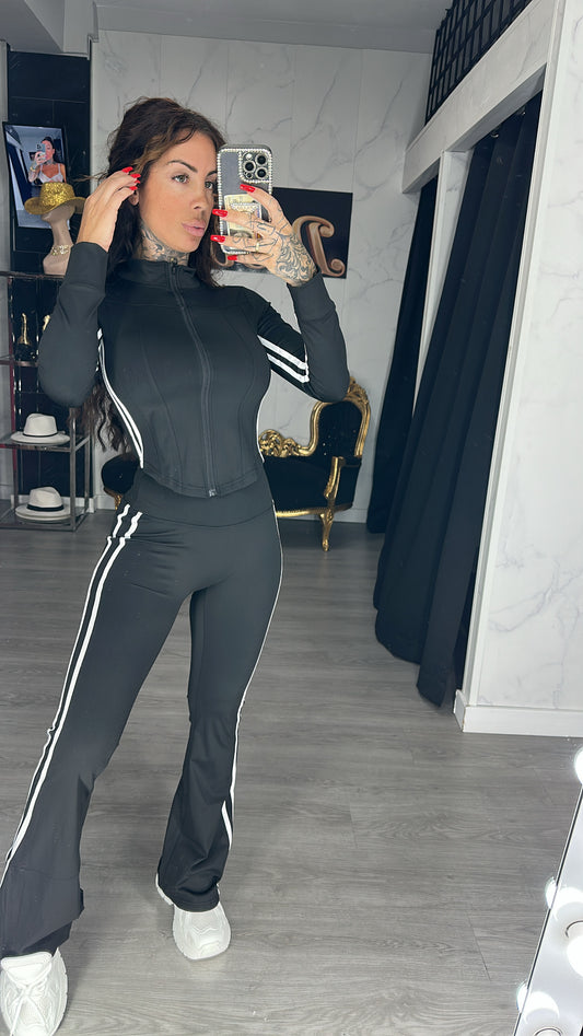conjunto mia negro