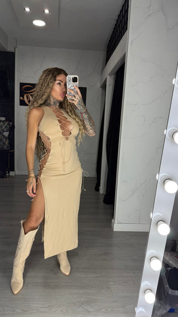 Vestido cuerdas camel