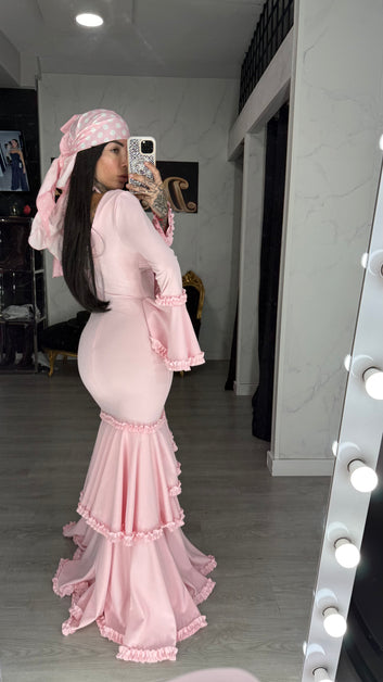 Vestido sevilla y pañuelo