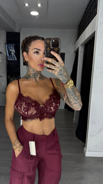 Top encaje Burdeos