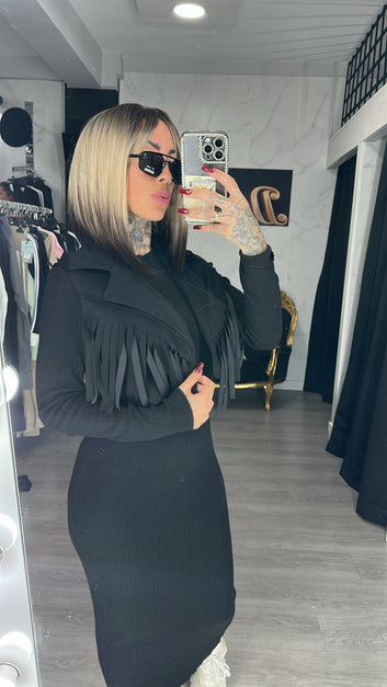 vestido flecos