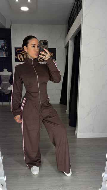 Chandal Miriam marrón
