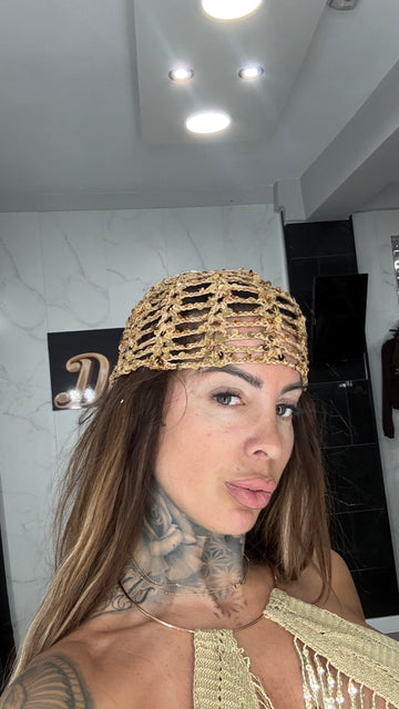 Gorrito dorado