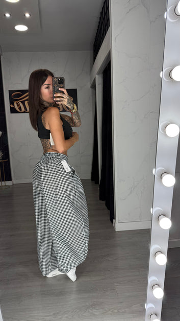 Pantalón vichy negro