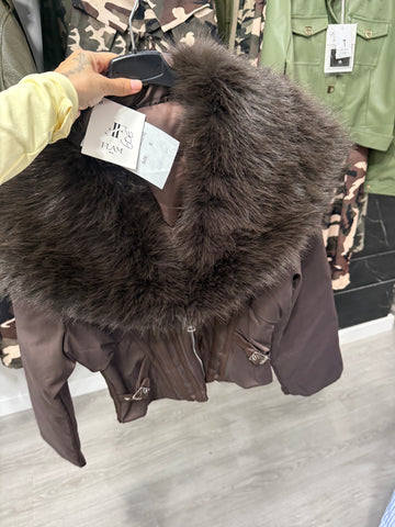 Chaqueta conchi marrón