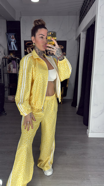 Chandal leopardo amarillo