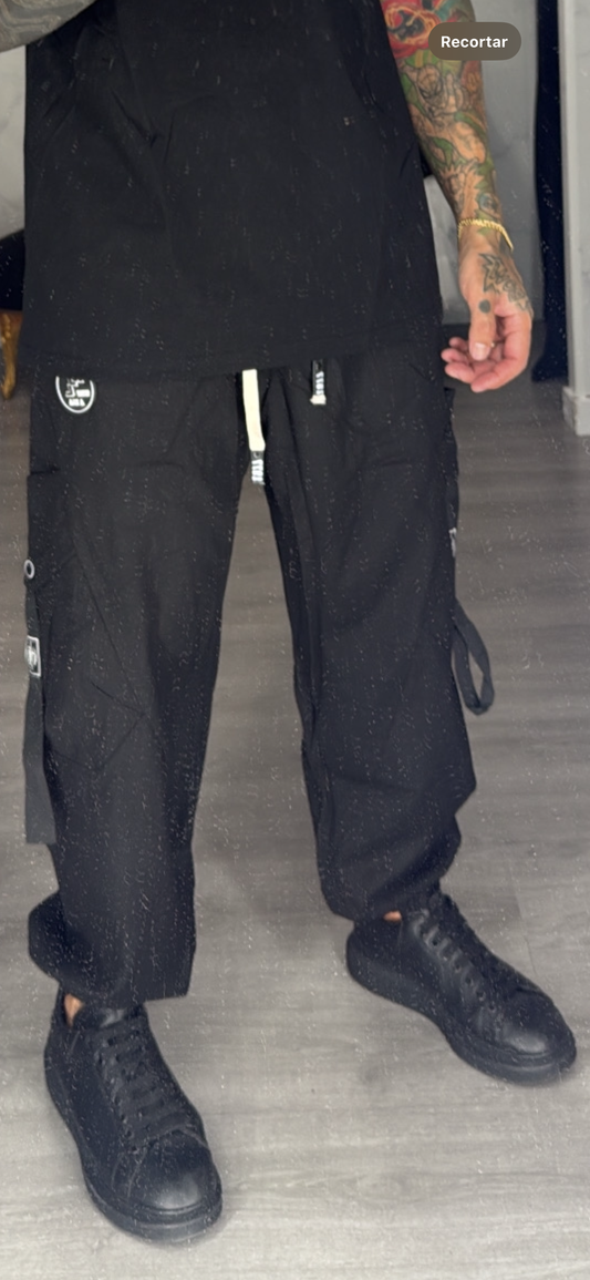 pantalón cristiano negro