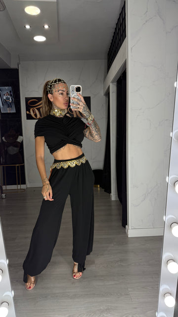 Conjunto ￼. Yasmin ￼