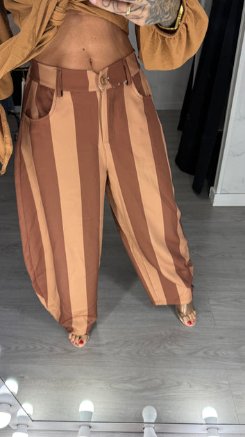 Pantalón rayas camel