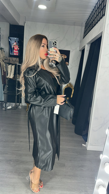 Gabardina negra