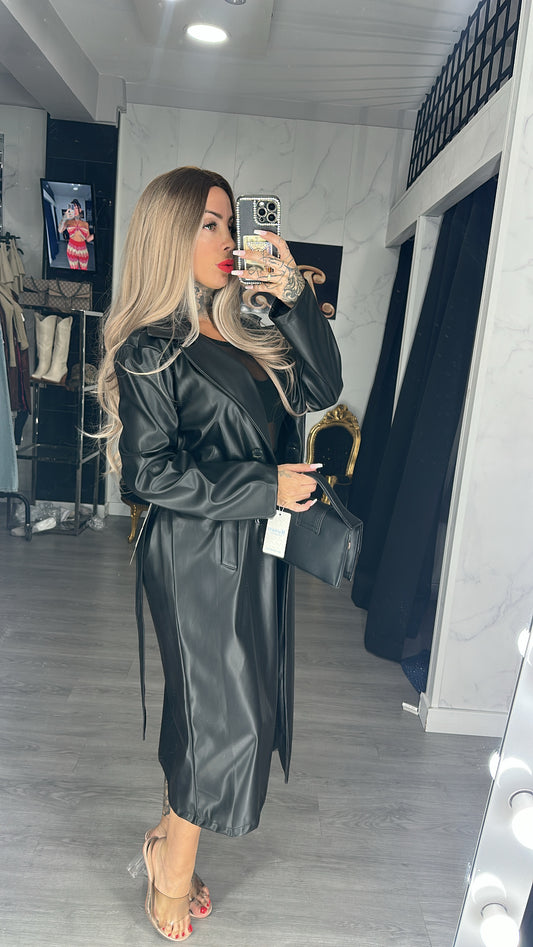 Gabardina negra