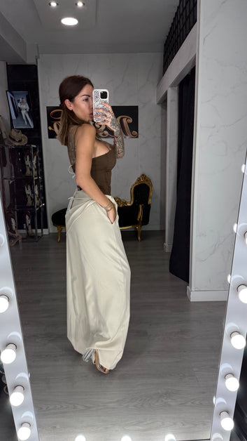 Pantalón nudo beige