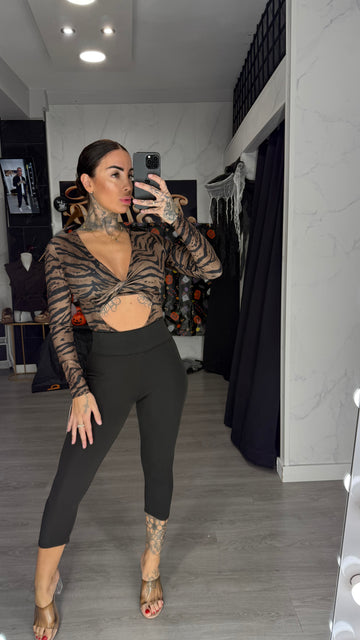 Maya Kardashian talla M L. Vienen pequeña