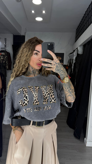 Camiseta c y n
