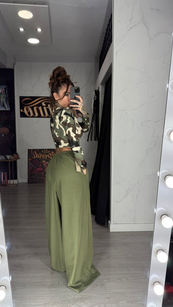 Pantalón campana verde