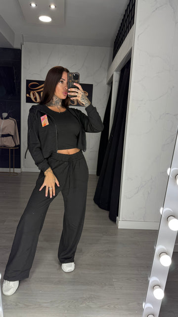 Conjunto nube negro