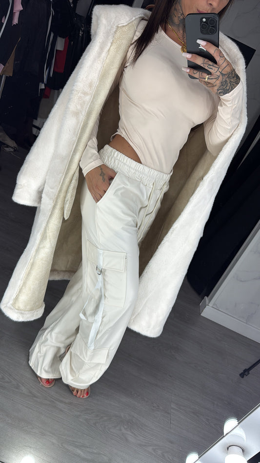 Pantalón crema