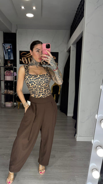 Pantalón ancho marrón