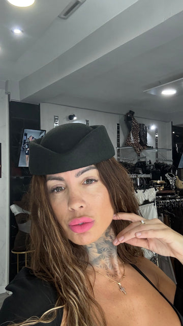 Sombrero azafata