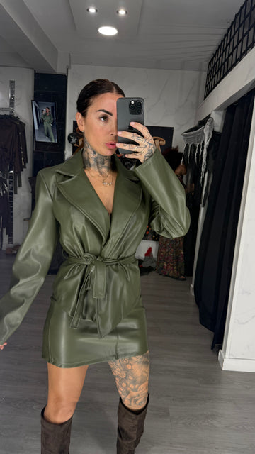 Chaqueta poli piel verde
