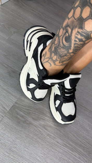 Tenis black