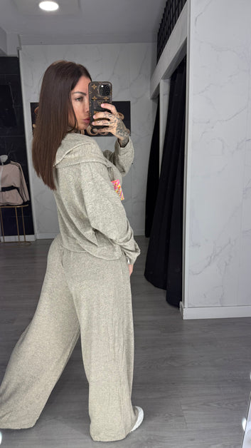 Conjunto nube beige