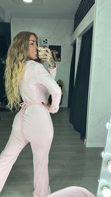 mono pink