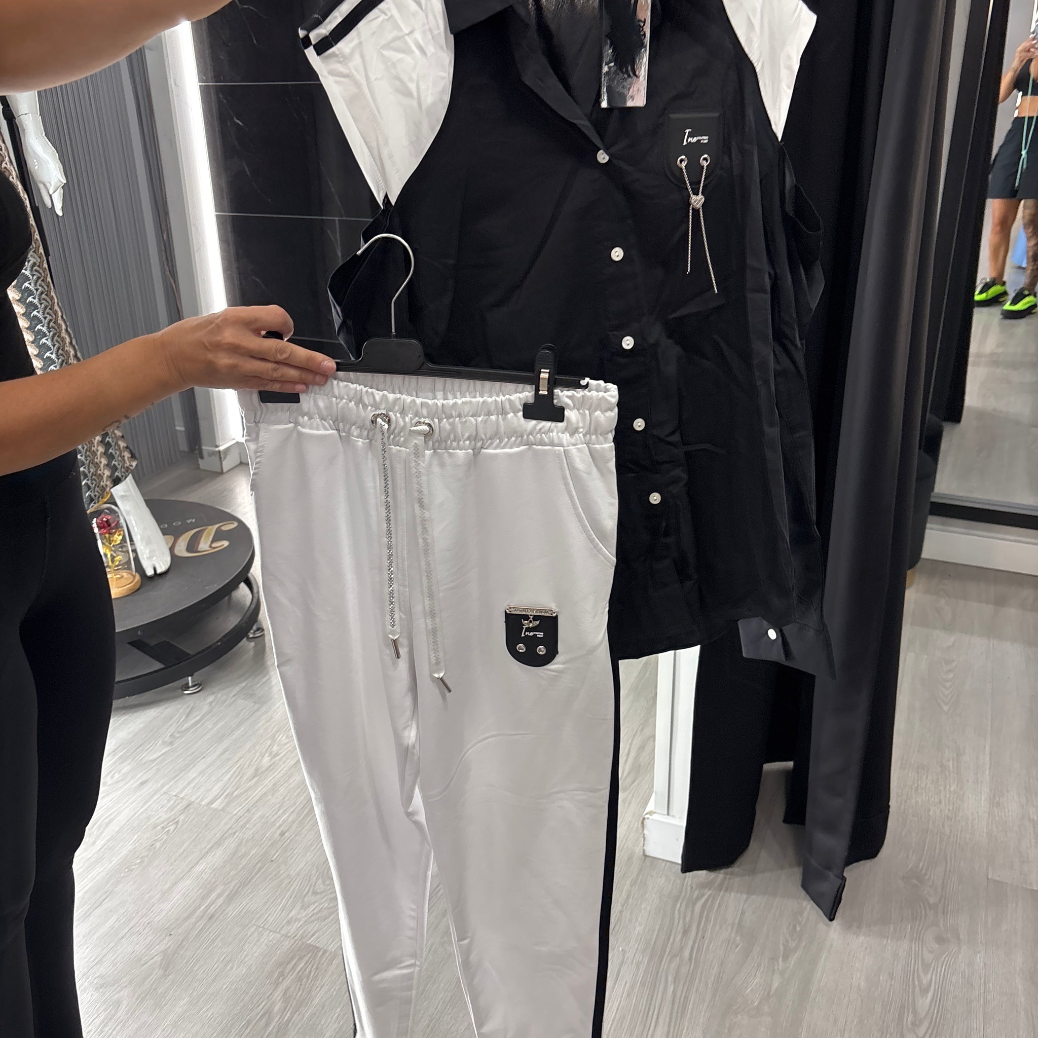 Conjunto tatu negro