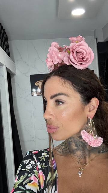 Pendiente flor rosa