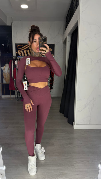 Conjunto trío Burdeos